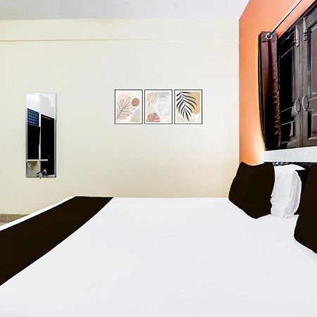 Hotel O R B Palace 바라나시 외부 사진