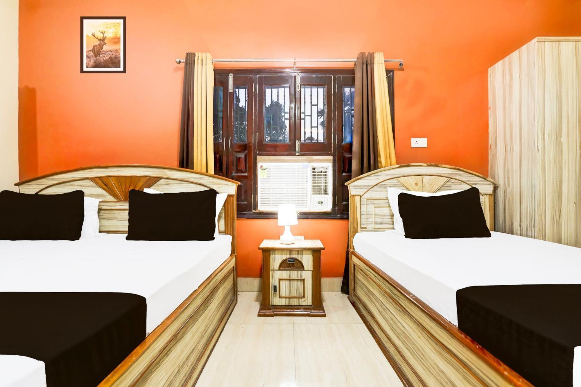 Hotel O R B Palace 바라나시 외부 사진