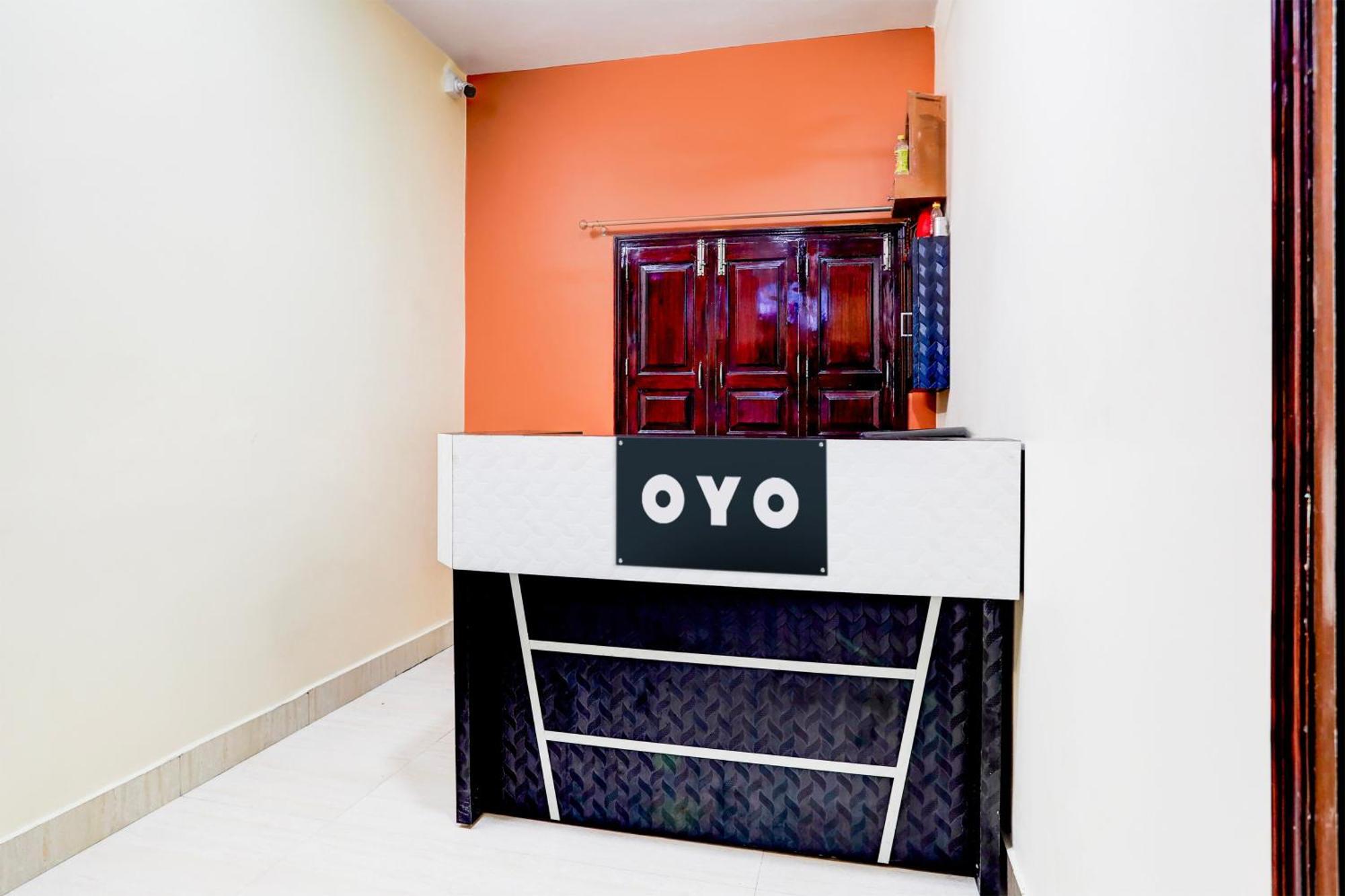Hotel O R B Palace 바라나시 외부 사진